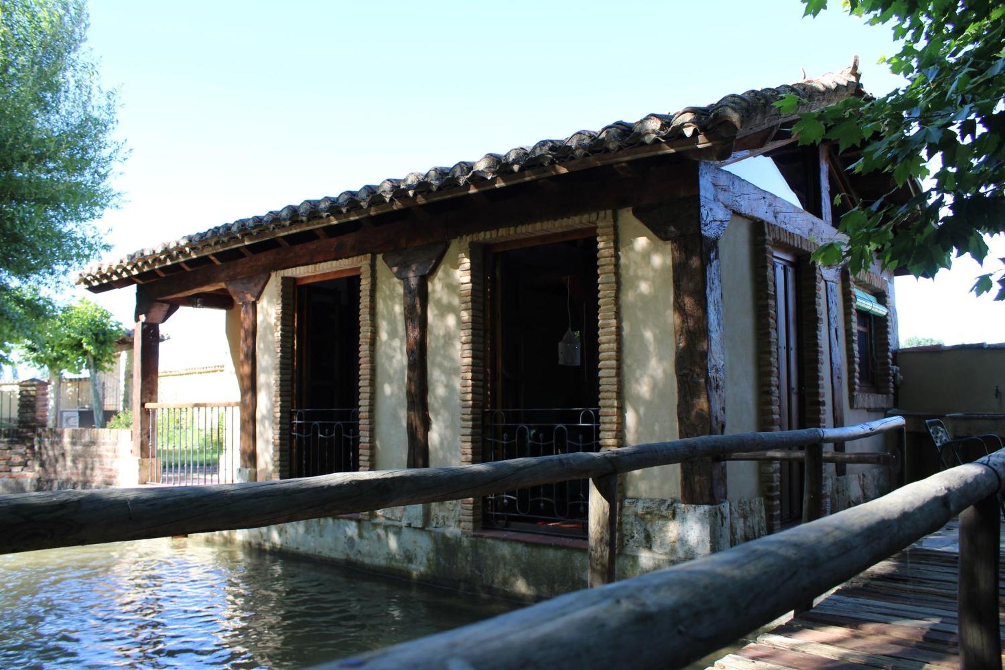 Molino El Sotillo Villa Saldaña Exterior foto