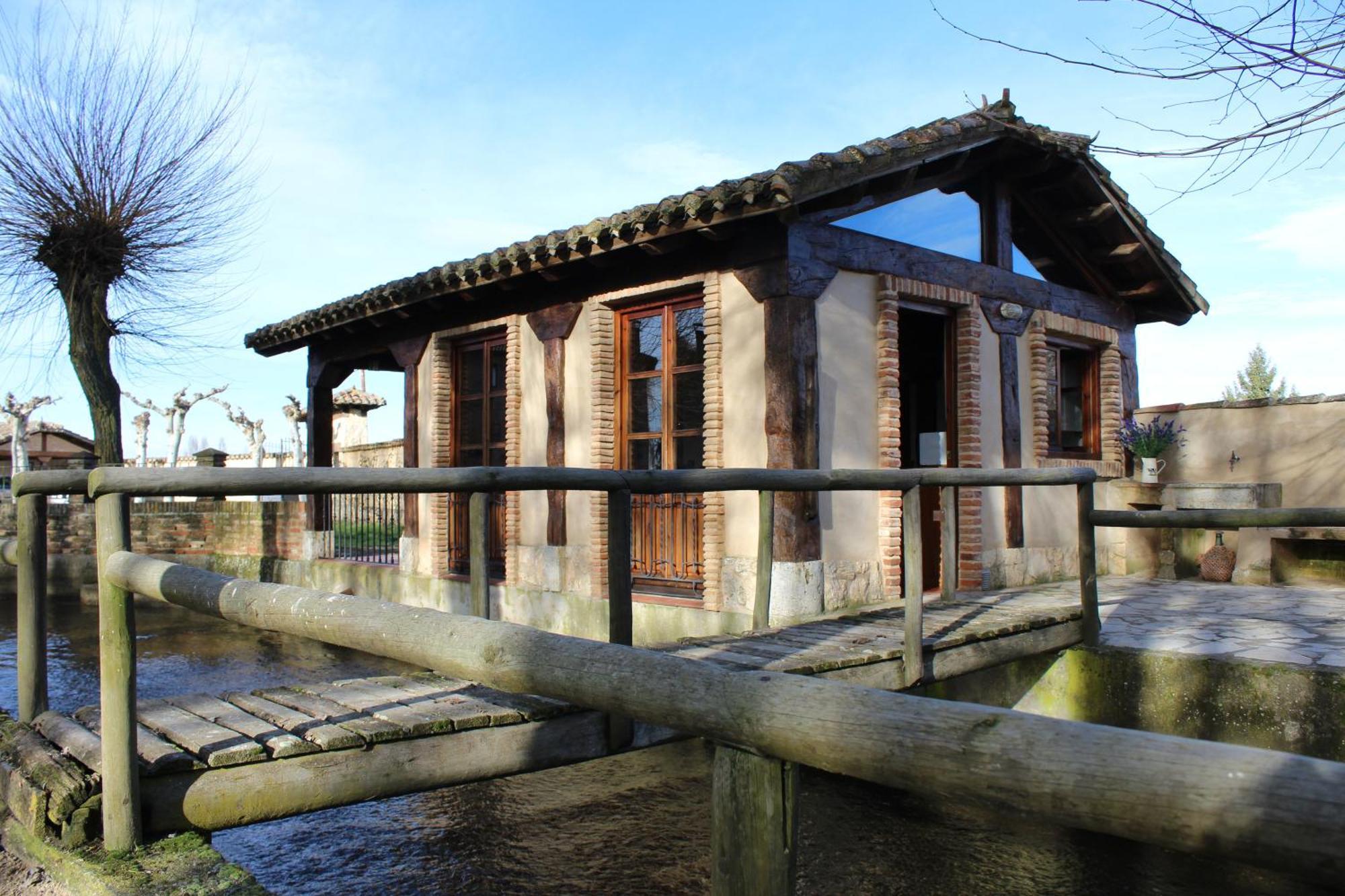 Molino El Sotillo Villa Saldaña Exterior foto